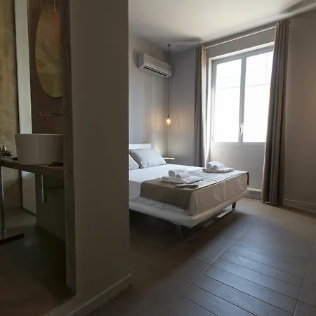 Affittacamere Dimora Villareale 3*